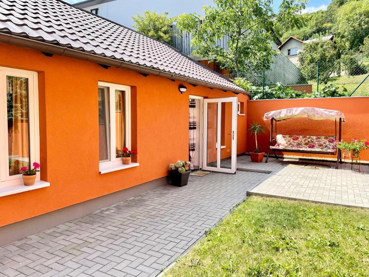 Penzion Villa Amelie Mladá Boleslav エクステリア 写真